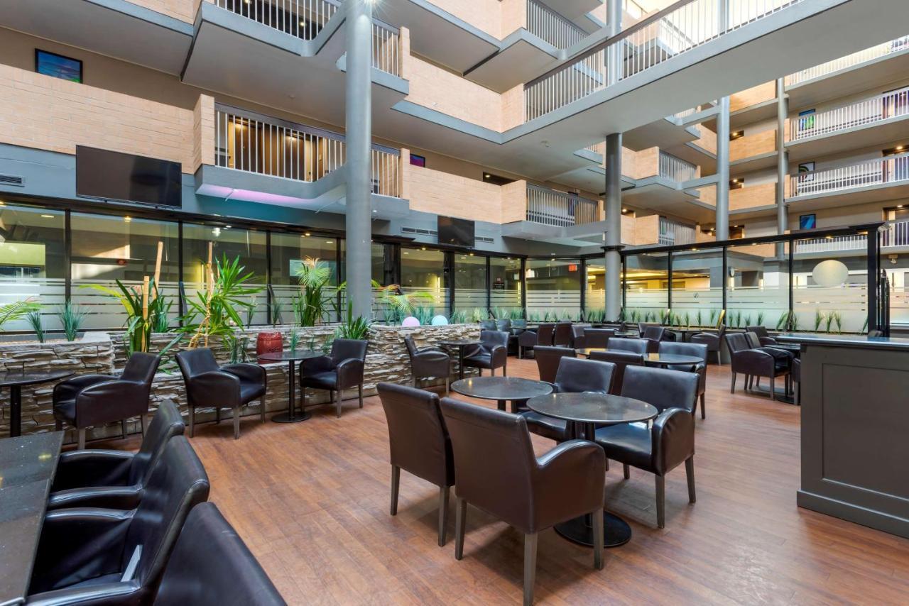 Best Western Plus Village Park Inn Calgary Zewnętrze zdjęcie